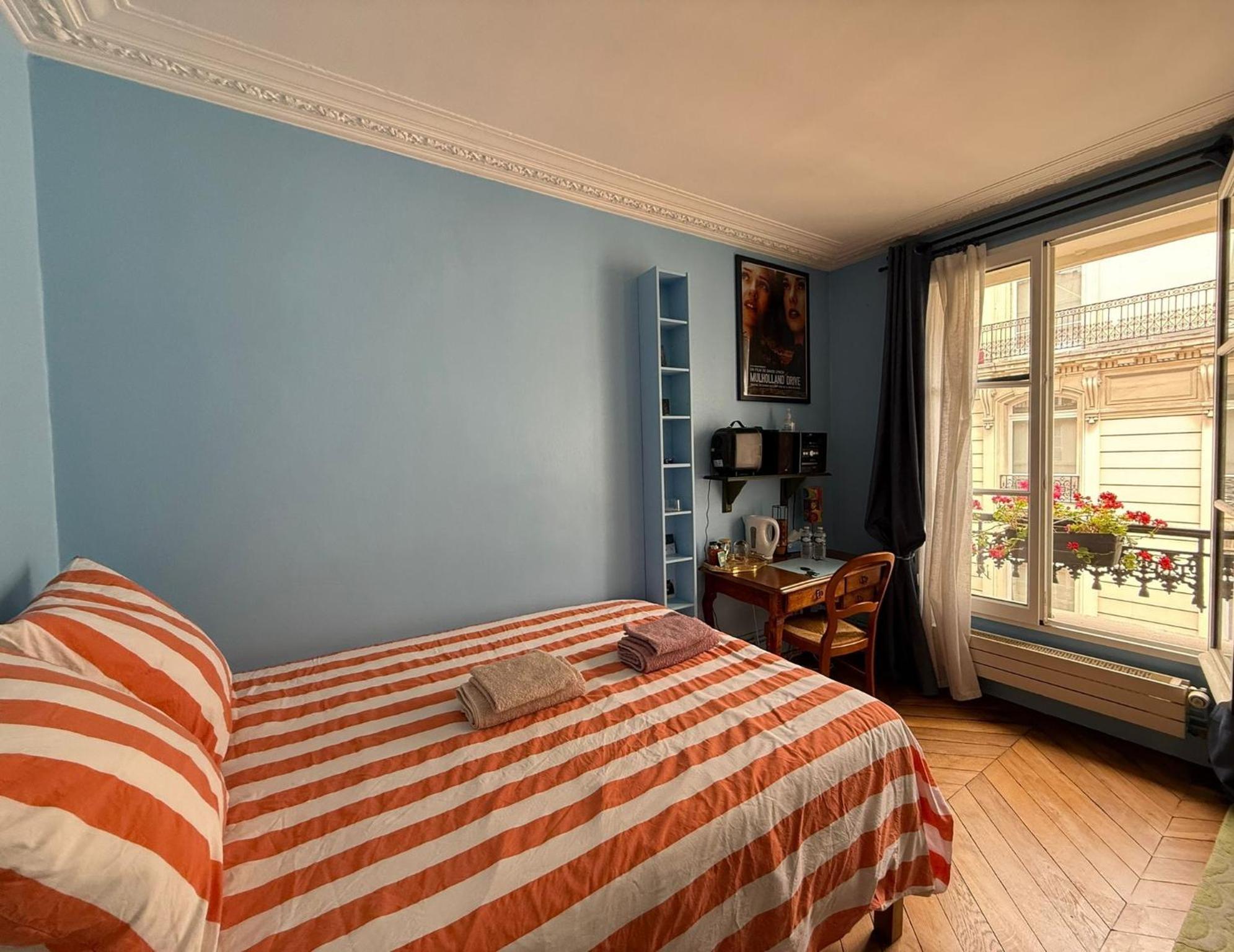 Bergere Opera Trevise - 2 Connecting Rooms With Private Bathroom And 1 Study Room - 35 M2 Parijs Buitenkant foto